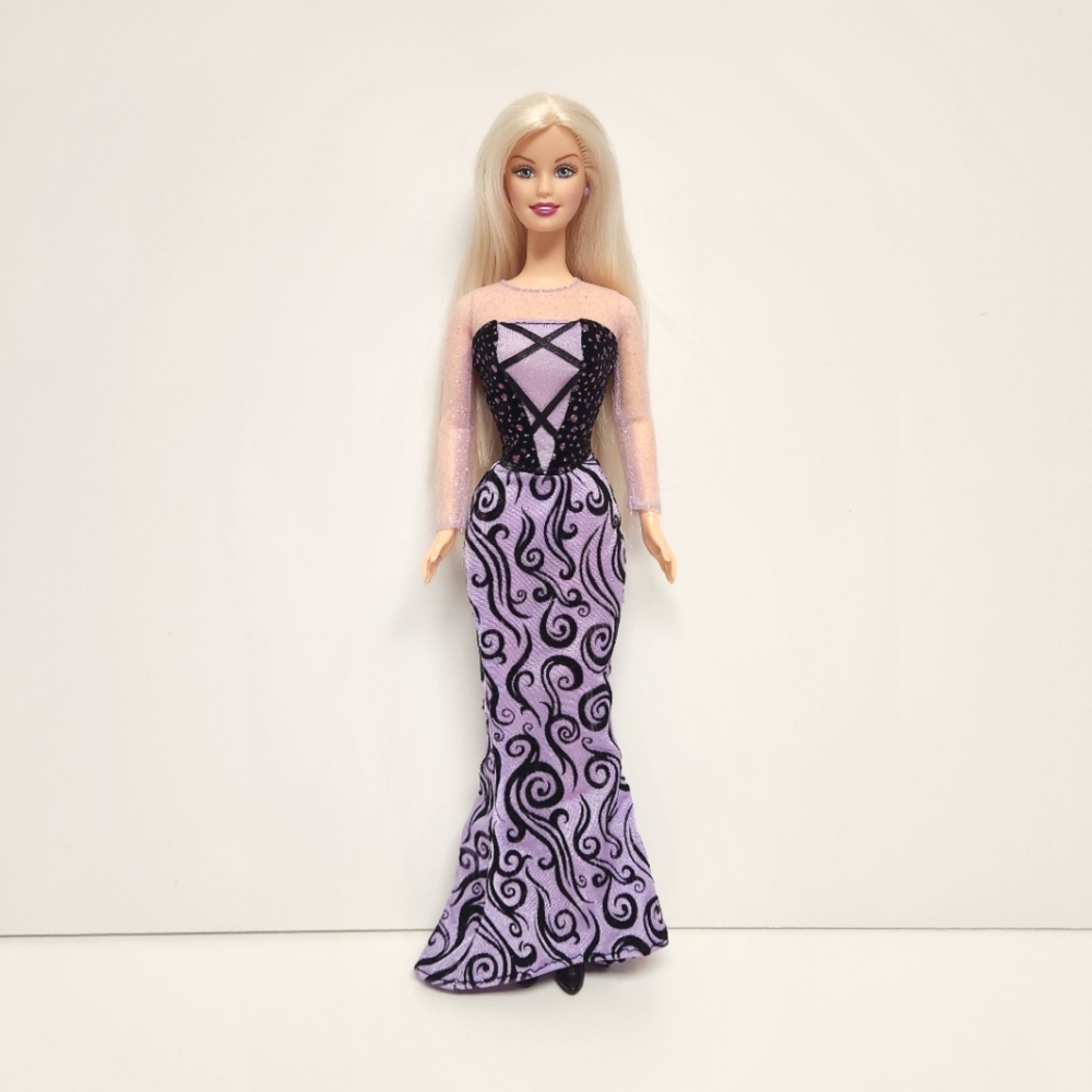 2002 Barbie Halloween Glow